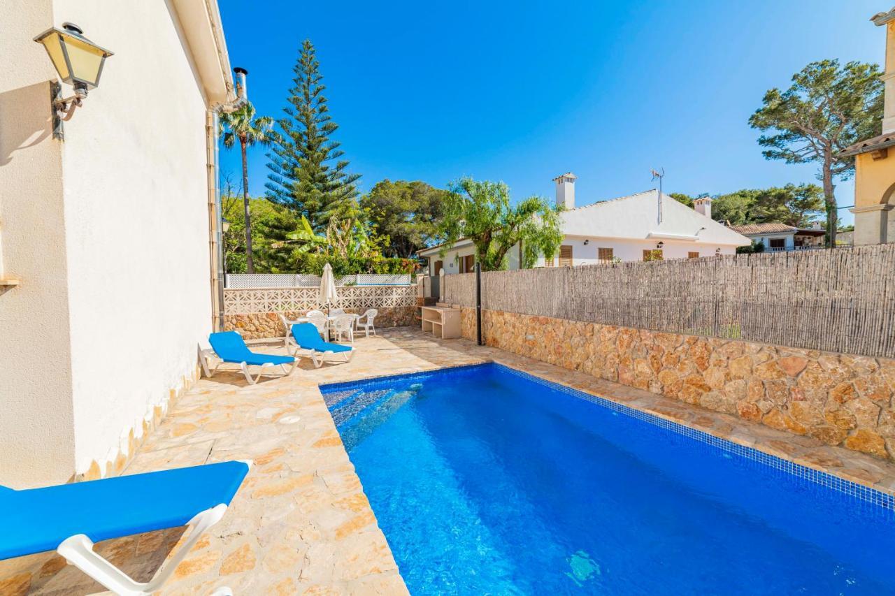 Benestar Pool And Beach In Platja De Muro Villa Bagian luar foto